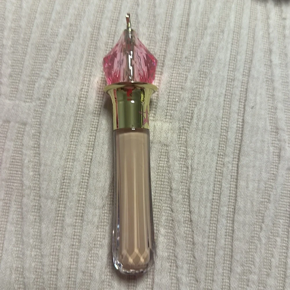 Jeffree Star The magic Star Concealer C13.5